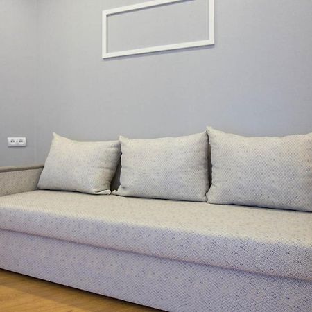Studio Near Metro Yaroslava Mudroho, Universytet - Mykoly Khvylovoho Str 5-3 Харков Екстериор снимка