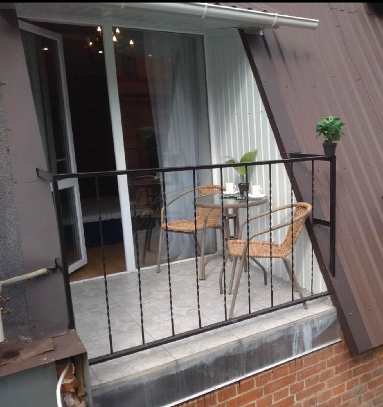 Studio Near Metro Yaroslava Mudroho, Universytet - Mykoly Khvylovoho Str 5-3 Харков Екстериор снимка