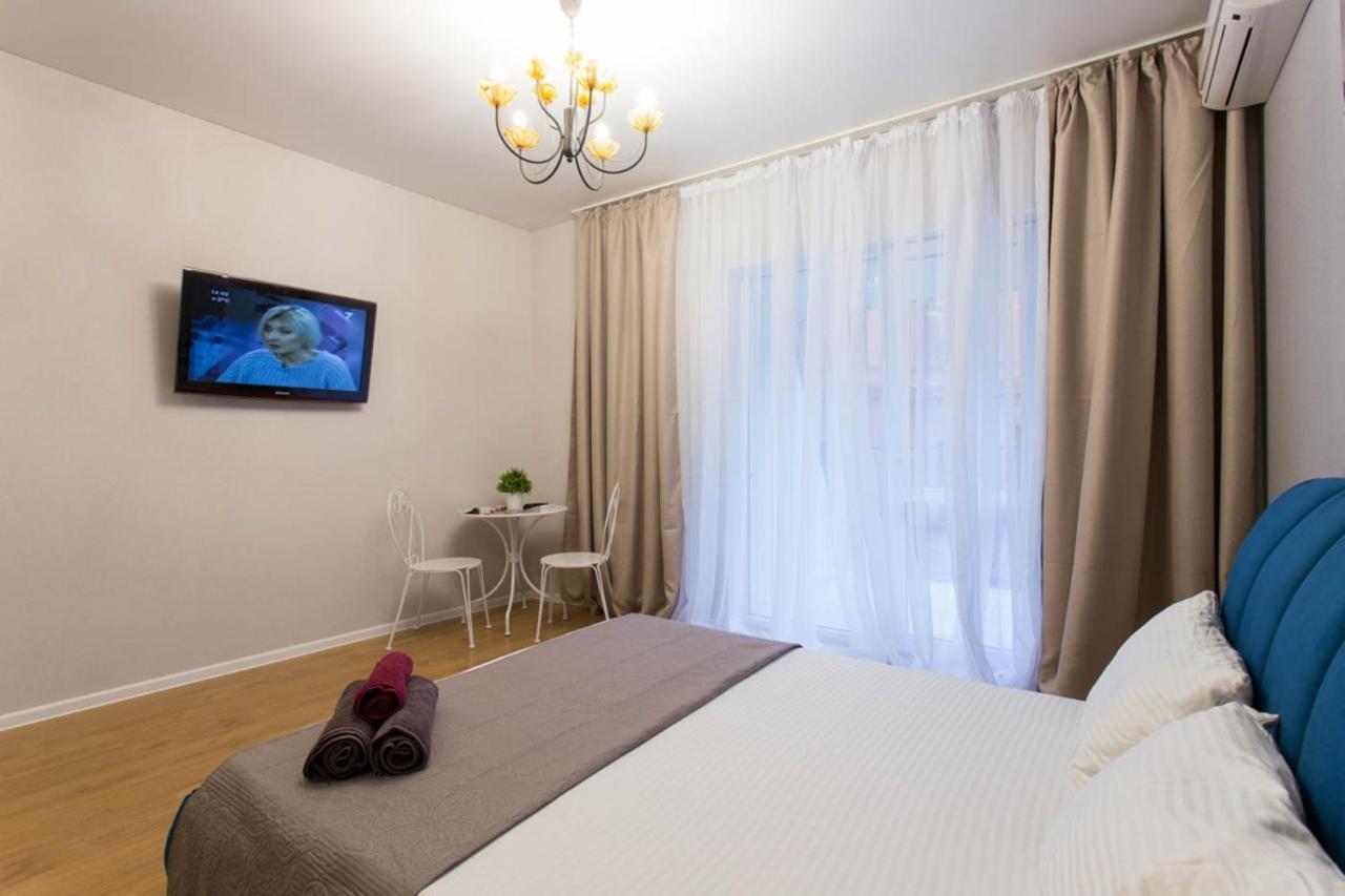 Studio Near Metro Yaroslava Mudroho, Universytet - Mykoly Khvylovoho Str 5-3 Харков Екстериор снимка