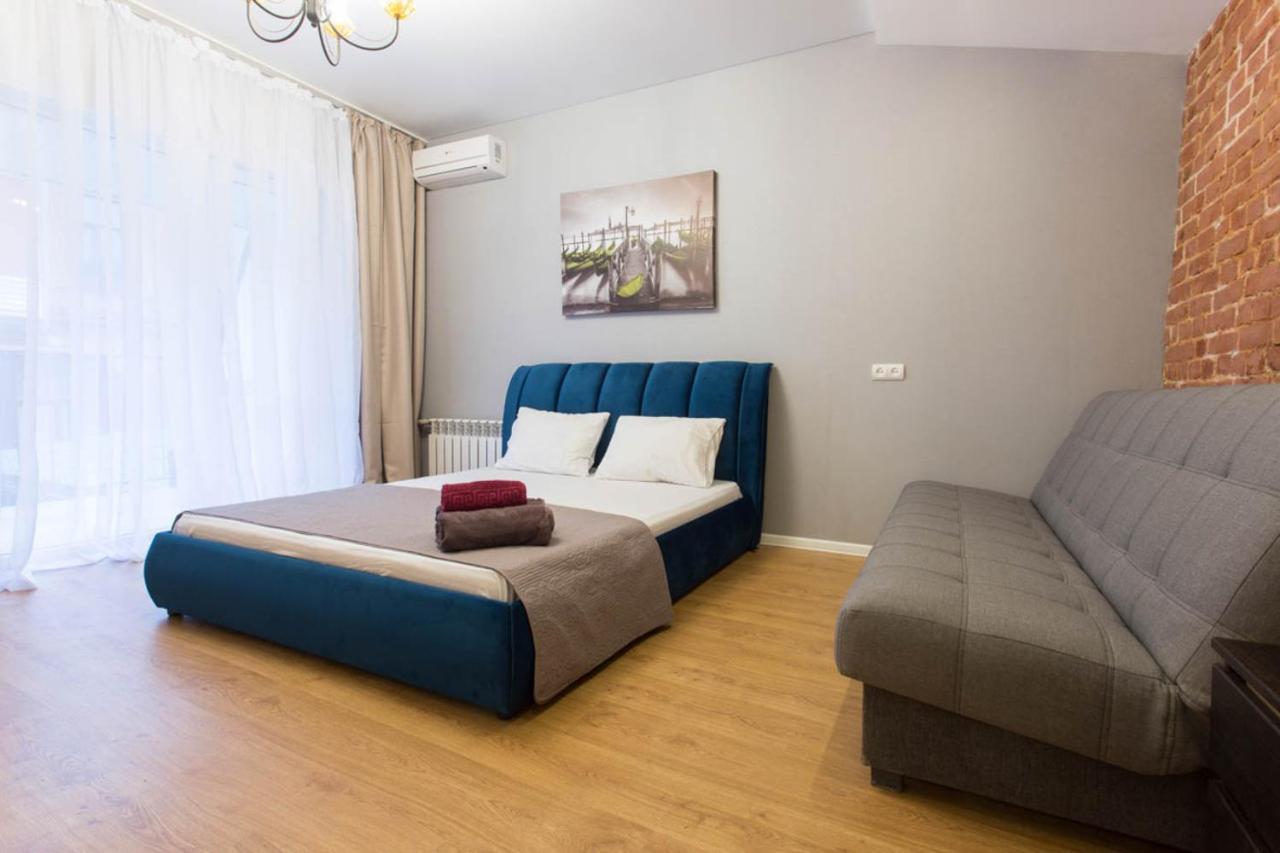 Studio Near Metro Yaroslava Mudroho, Universytet - Mykoly Khvylovoho Str 5-3 Харков Екстериор снимка