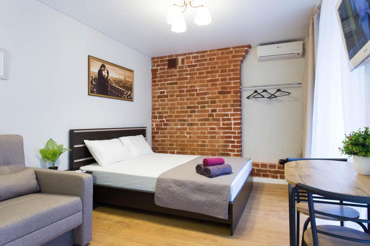 Studio Near Metro Yaroslava Mudroho, Universytet - Mykoly Khvylovoho Str 5-3 Харков Екстериор снимка
