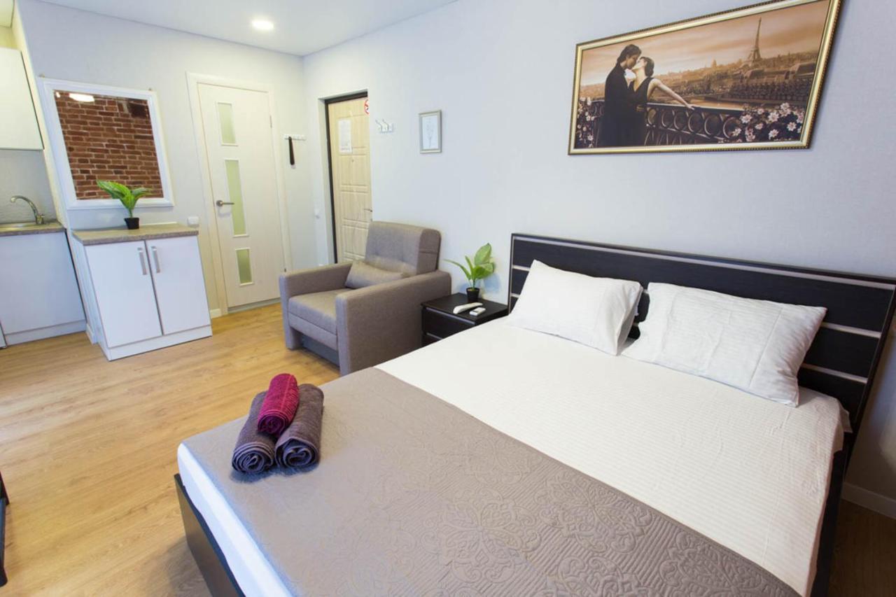 Studio Near Metro Yaroslava Mudroho, Universytet - Mykoly Khvylovoho Str 5-3 Харков Екстериор снимка