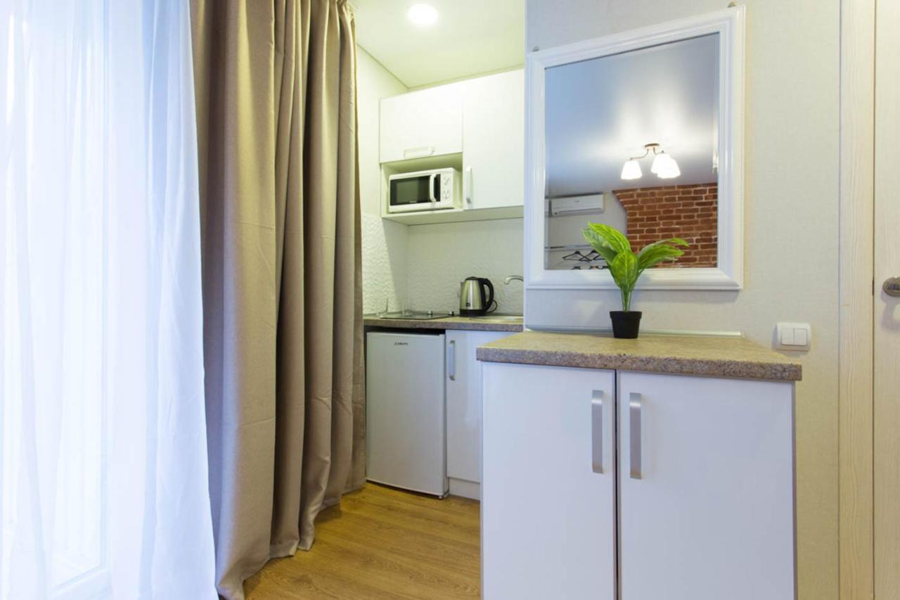 Studio Near Metro Yaroslava Mudroho, Universytet - Mykoly Khvylovoho Str 5-3 Харков Екстериор снимка