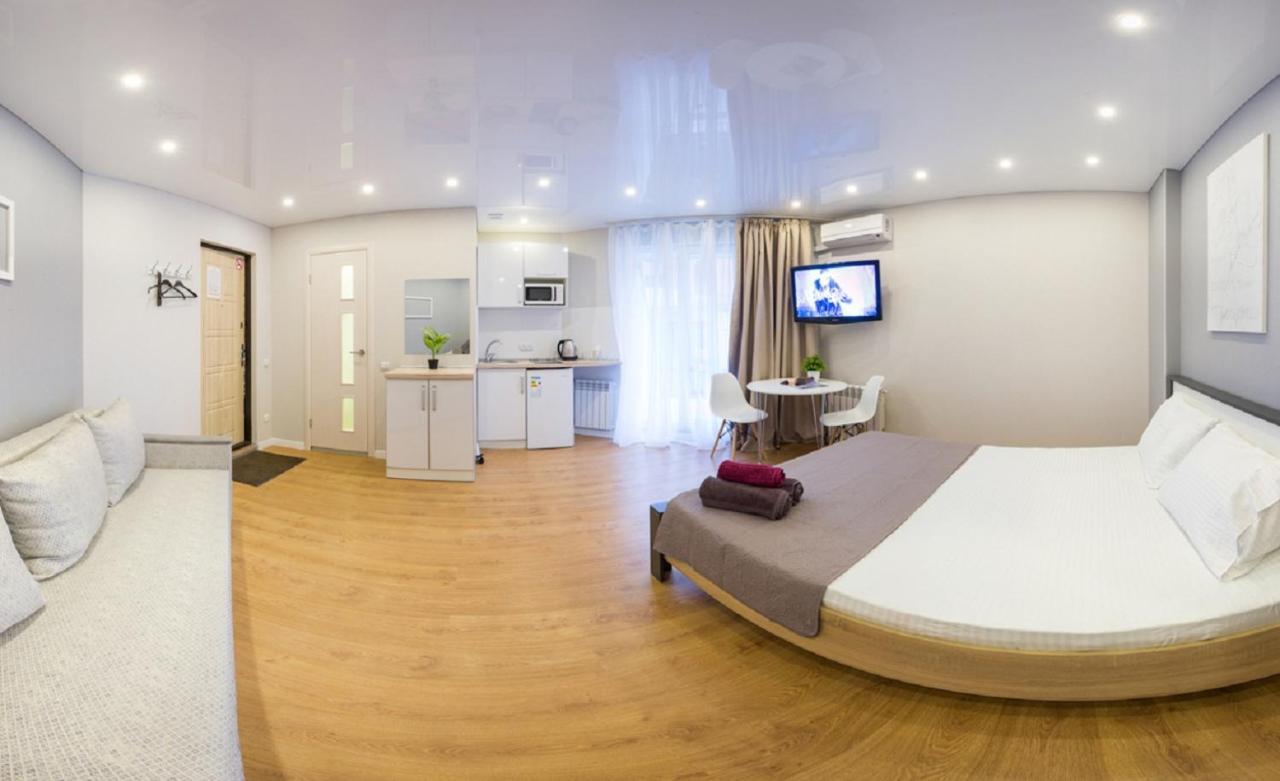 Studio Near Metro Yaroslava Mudroho, Universytet - Mykoly Khvylovoho Str 5-3 Харков Екстериор снимка